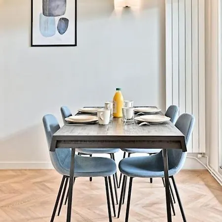 Spacieux Et Paisible 19eme - Ii Apartmán