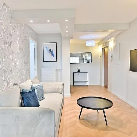 Spacieux Et Paisible 19eme - Ii Apartment